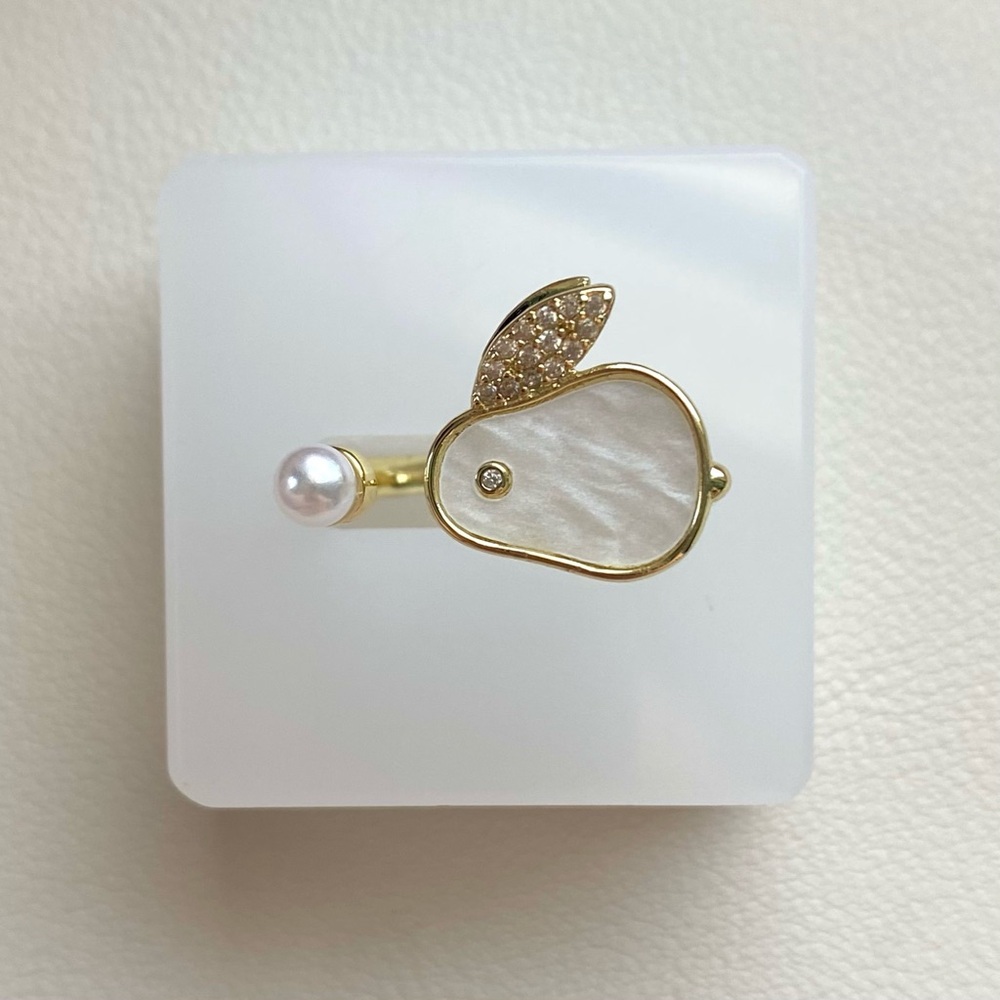 Gold and Pearl bunny Ring